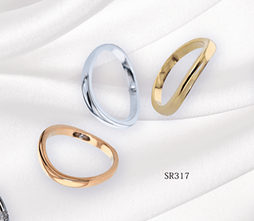 ゴールドチェーンのメモリアルペンダント